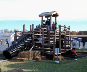 Little Farm Hands Play Fort